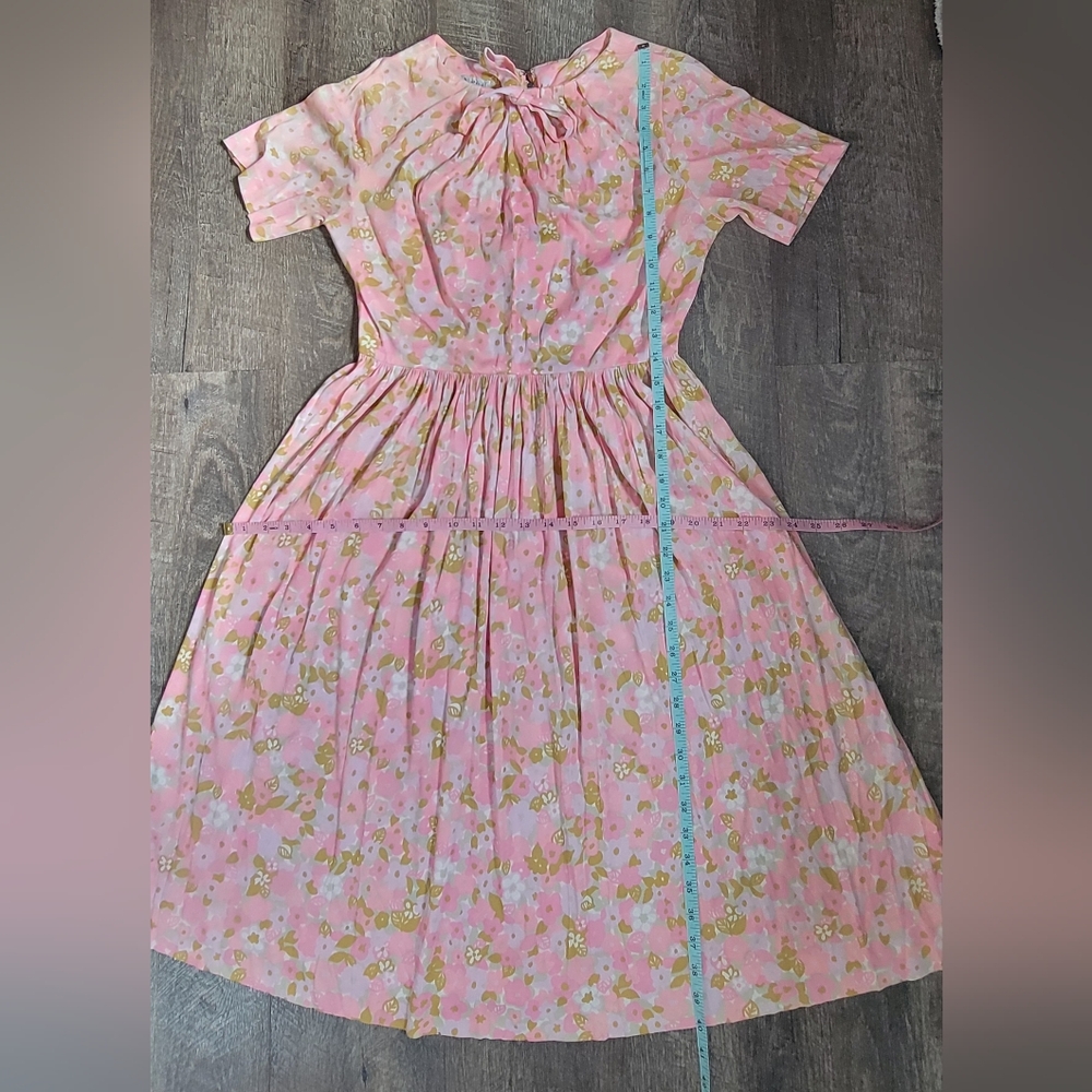 60s Vintg Midi Dress Womens 4 Pink Purple Tan Retro Floral Full Skirt Bow Detail - Picture 11 of 13